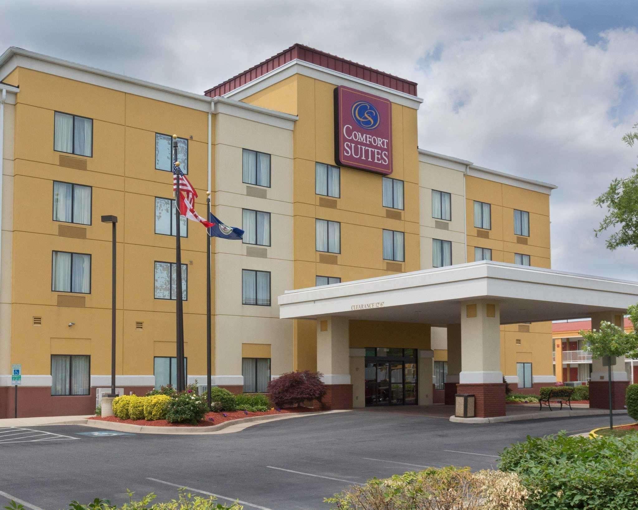 Comfort Suites Fredericksburg North Exterior photo